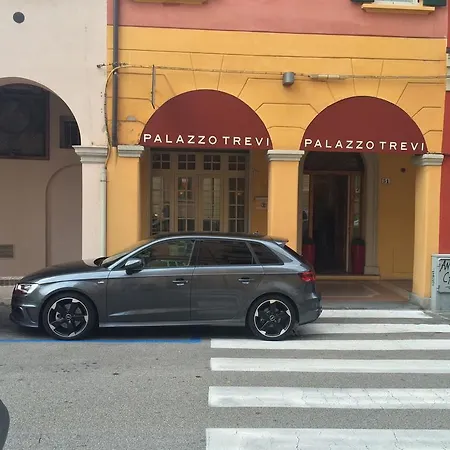 Palazzo Trevi Charming House Oda ve Kahvaltı Bolonya