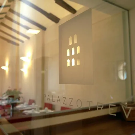 Palazzo Trevi Charming House Oda ve Kahvaltı Bolonya