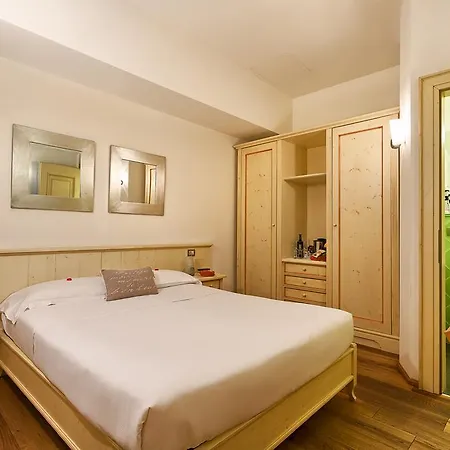 住宿加早餐酒店 Palazzo Trevi Charming House