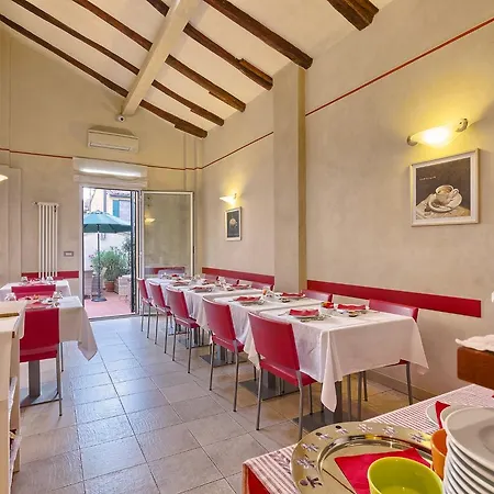 Palazzo Trevi Charming House Bed & Breakfast 3*
