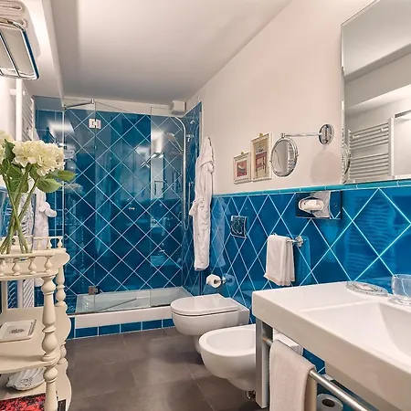Oda ve Kahvaltı Palazzo Trevi Charming House Bolonya