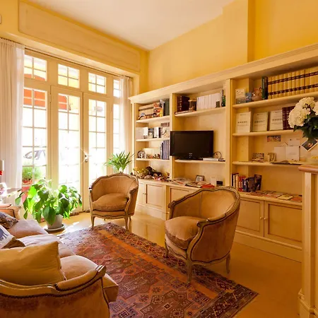 住宿加早餐酒店 Palazzo Trevi Charming House 3*