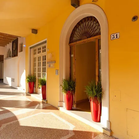 住宿加早餐酒店 Palazzo Trevi Charming House