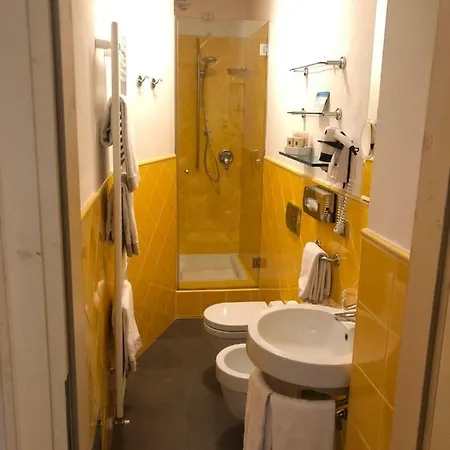 Palazzo Trevi Charming House 3* 博洛尼亚
