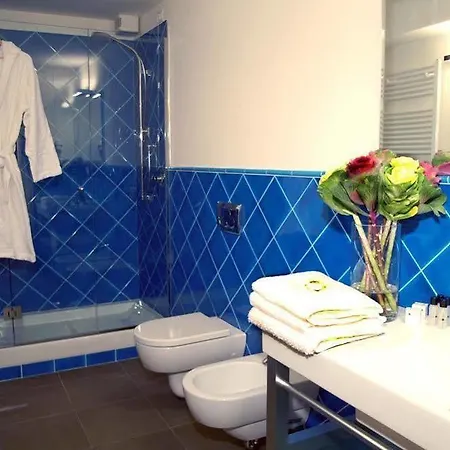 Palazzo Trevi Charming House B&B 볼로냐